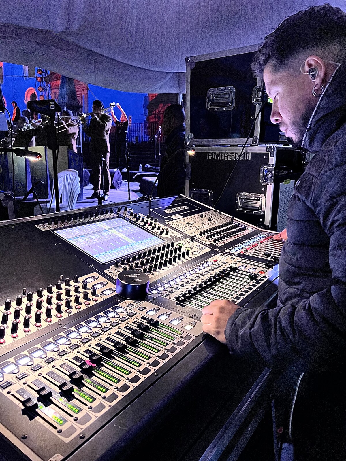 Monitor Mixing